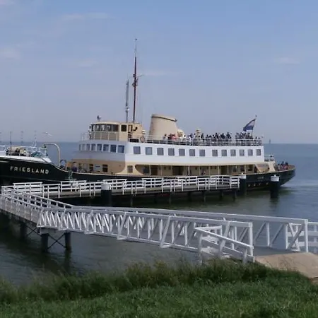 Medemblik Bed And Breakfast Alojamento de Acomodação e Pequeno-almoço