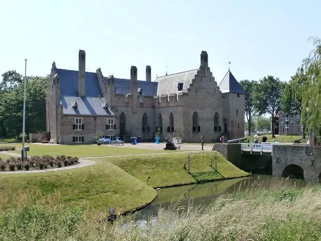 Medemblik Bed And Breakfast 3*