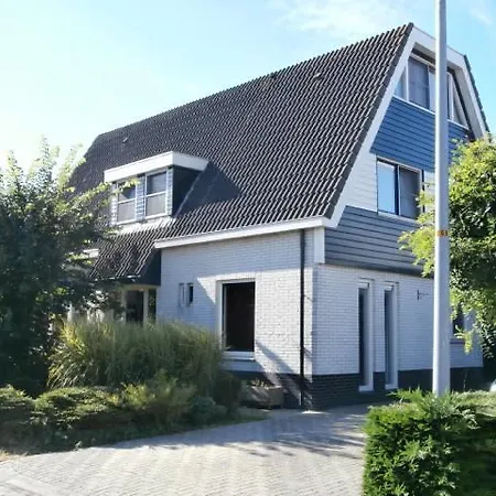 Medemblik Bed And Breakfast Panzió 3*